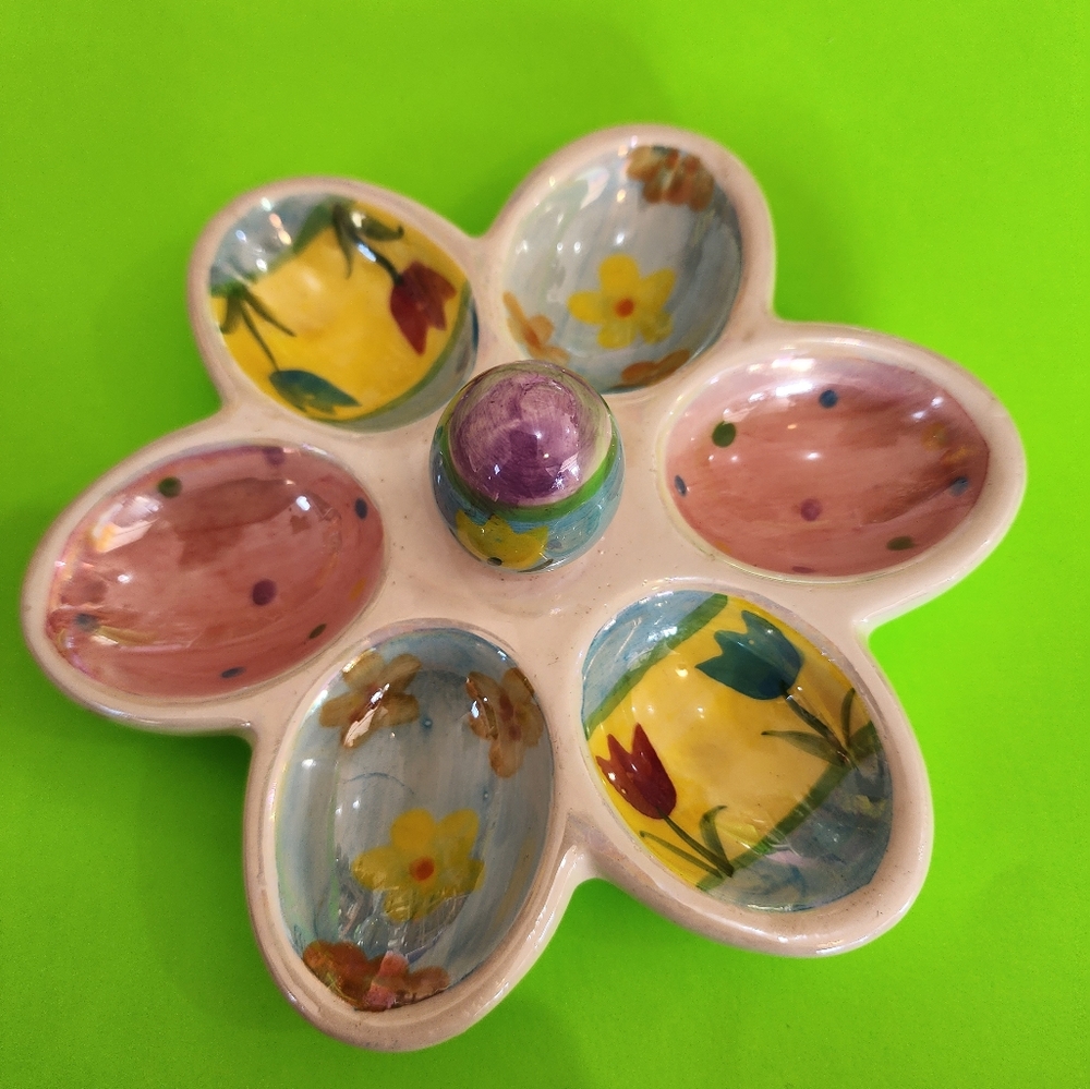 Decorative Egg Holder